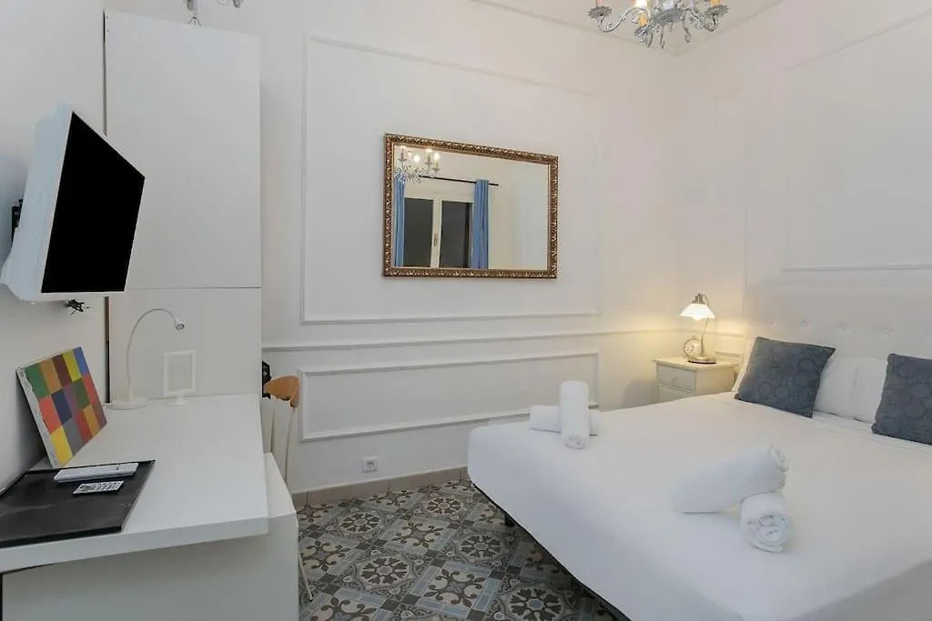 Canela Homes Barcelona Classic 0*,  Spain