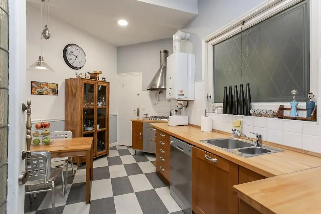 Canela Homes Barcelona Classic