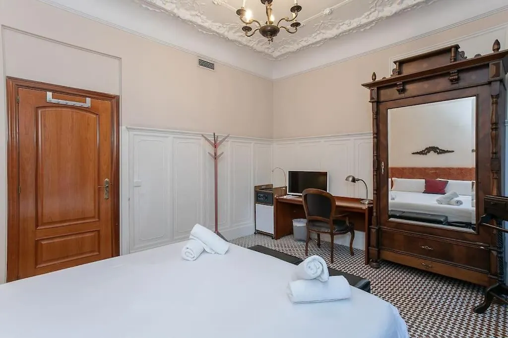 Canela Homes Barcelona Classic Apartment