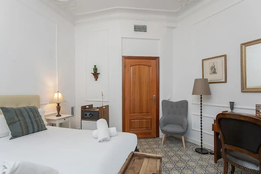 Canela Homes Barcelona Classic 0*,